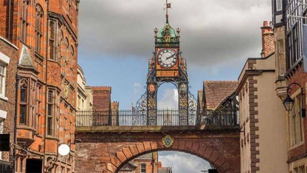 
Tháp đồng hồ 4 mặt là biểu tượng của thành phố Chester đã hơn 400 năm&nbsp;

