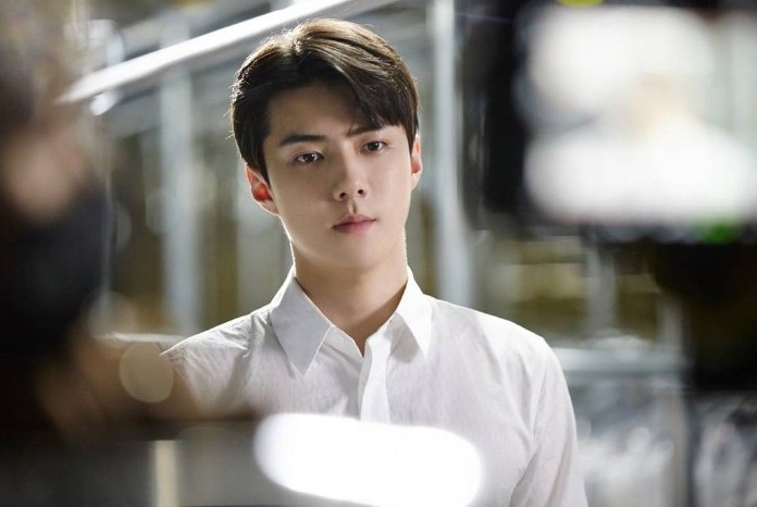 
Sehun (EXO) có vẻ ngoài long lanh
