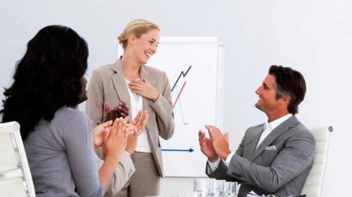 
Upline để chỉ những người đi trước có kinh nghiệm, vị trí, chức vụ cao hơn so với đối tượng nào đó
