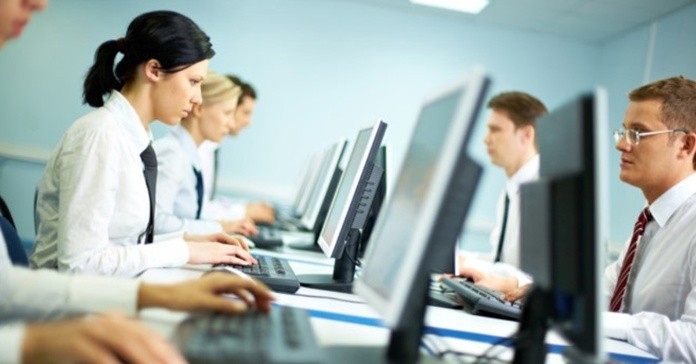 
Nhân viên văn thư cần có chuyên môn và những kỹ năng cần thiết cho công việc
