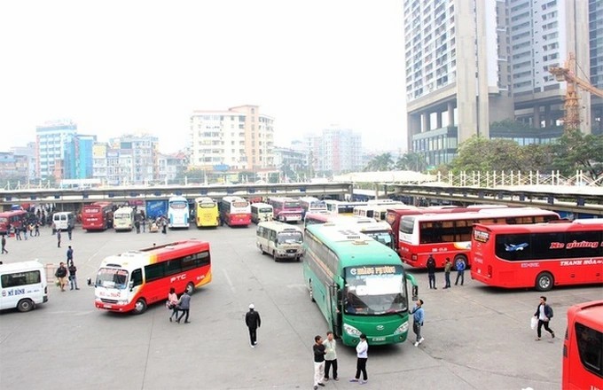 
Vận tải hành khách bằng ô tô tăng chuyến mạnh trong dịp 2/9. Ảnh: Nguyễn Dương
