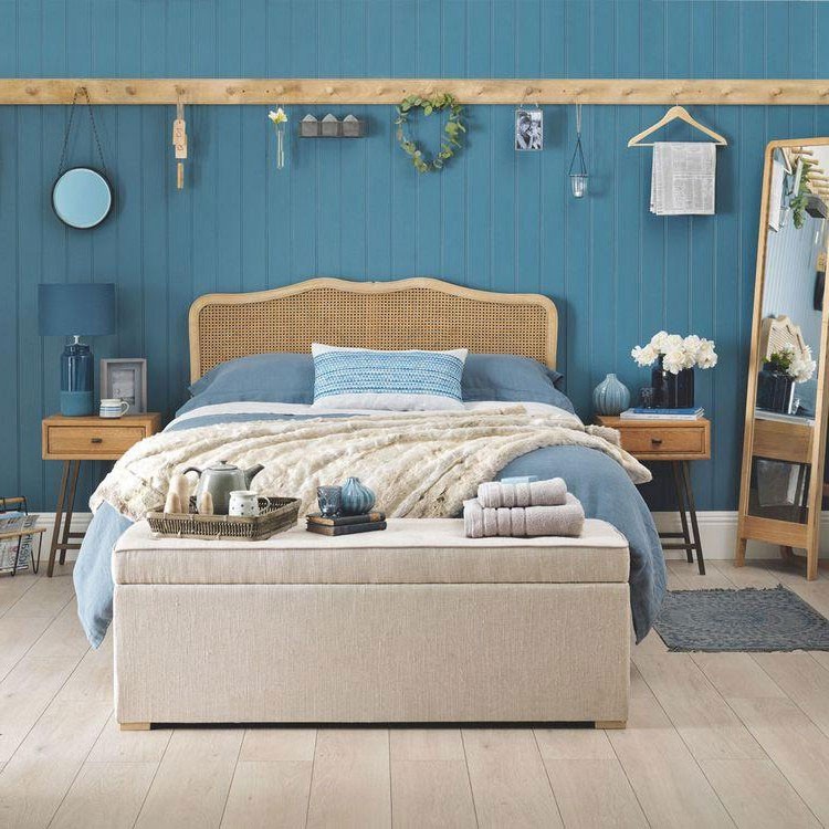 
Ảnh 12: Cách trang trí phòng ngủ đơn giản với màu xanh chủ đạo
