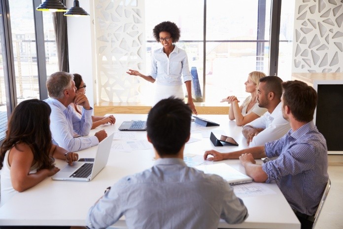 Các yếu tố cần thiết của verbal communication là gì?