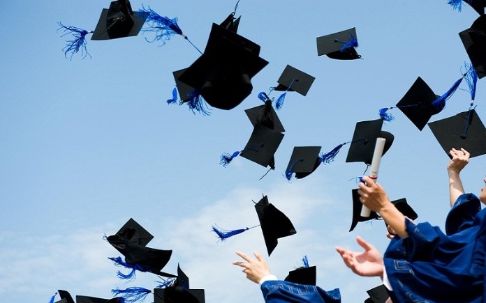 Bằng Aasociate Degree giúp bạn chuẩn bị cho chương trình cử nhân trong tương lai