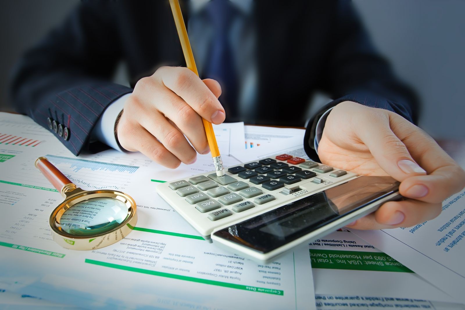 Chứng từ giúp cho những cán bộ quản lý tài chính và thuế thuận lợi hơn trong việc theo dõi chứng từ theo một trình tự nhất định.