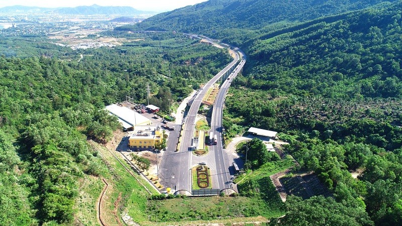 
Cao tốc Hòa Liên - Túy Loan có vận tốc thiết kế 80 km/h.
