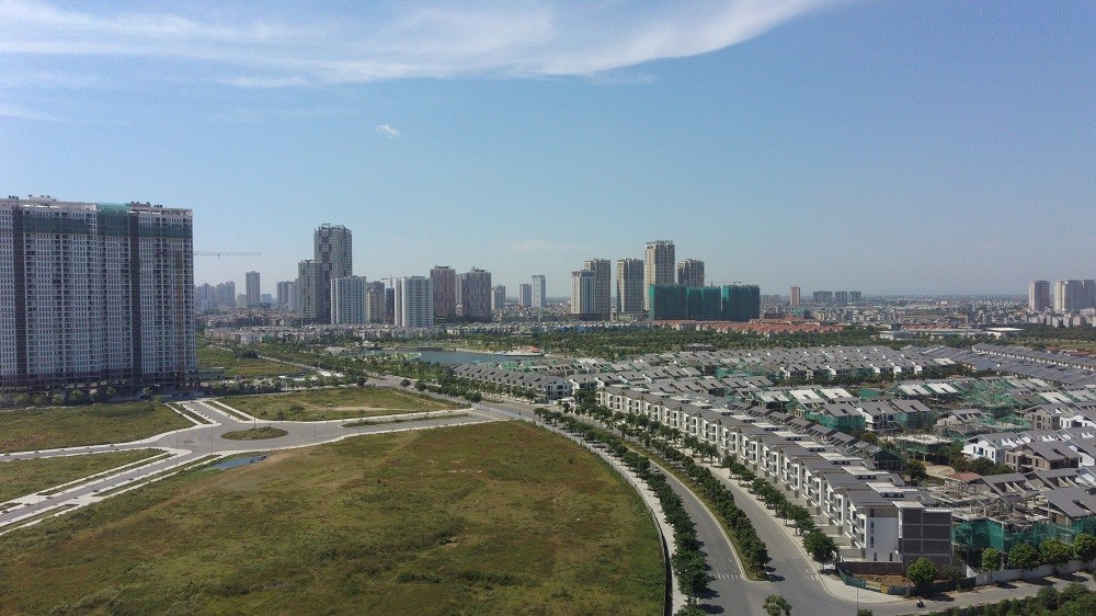 
Bất động sản vùng ven TP Hồ Chí Minh đã tăng cao cả ở thị trường địa ốc cả sơ cấp lẫn thứ cấp.
