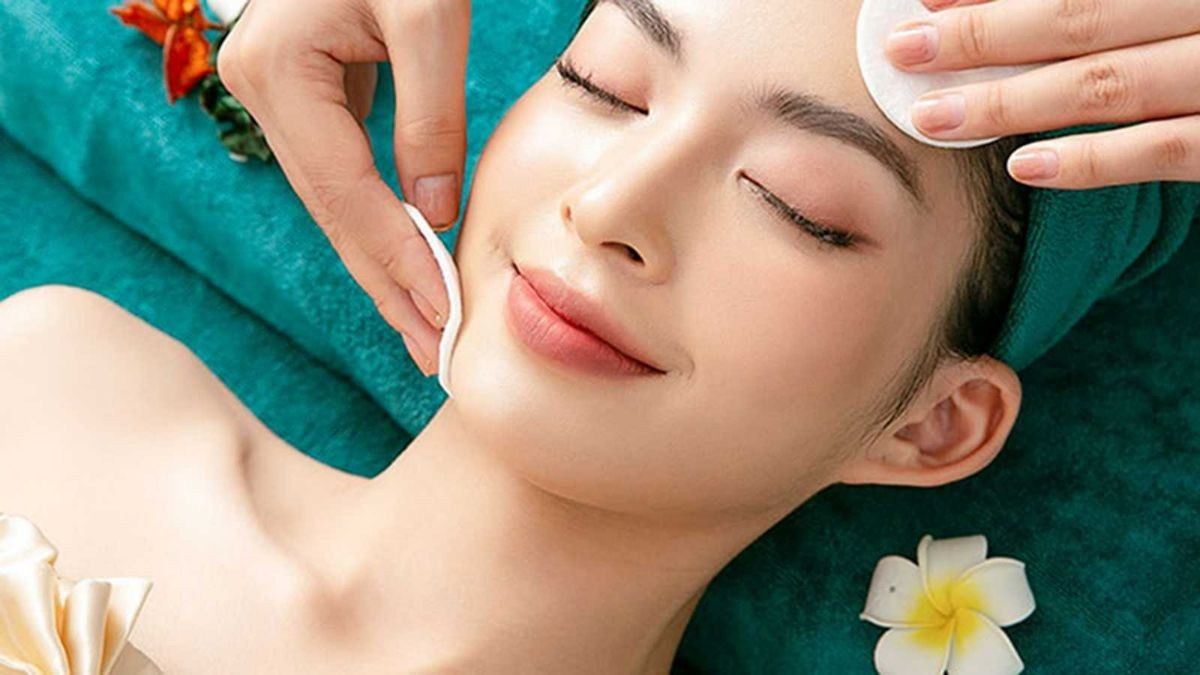 
Kỹ thuật viên spa nên học hỏi thêm nhiều kỹ năng mới đồng thời học kinh nghiệm từ những người đi trước
