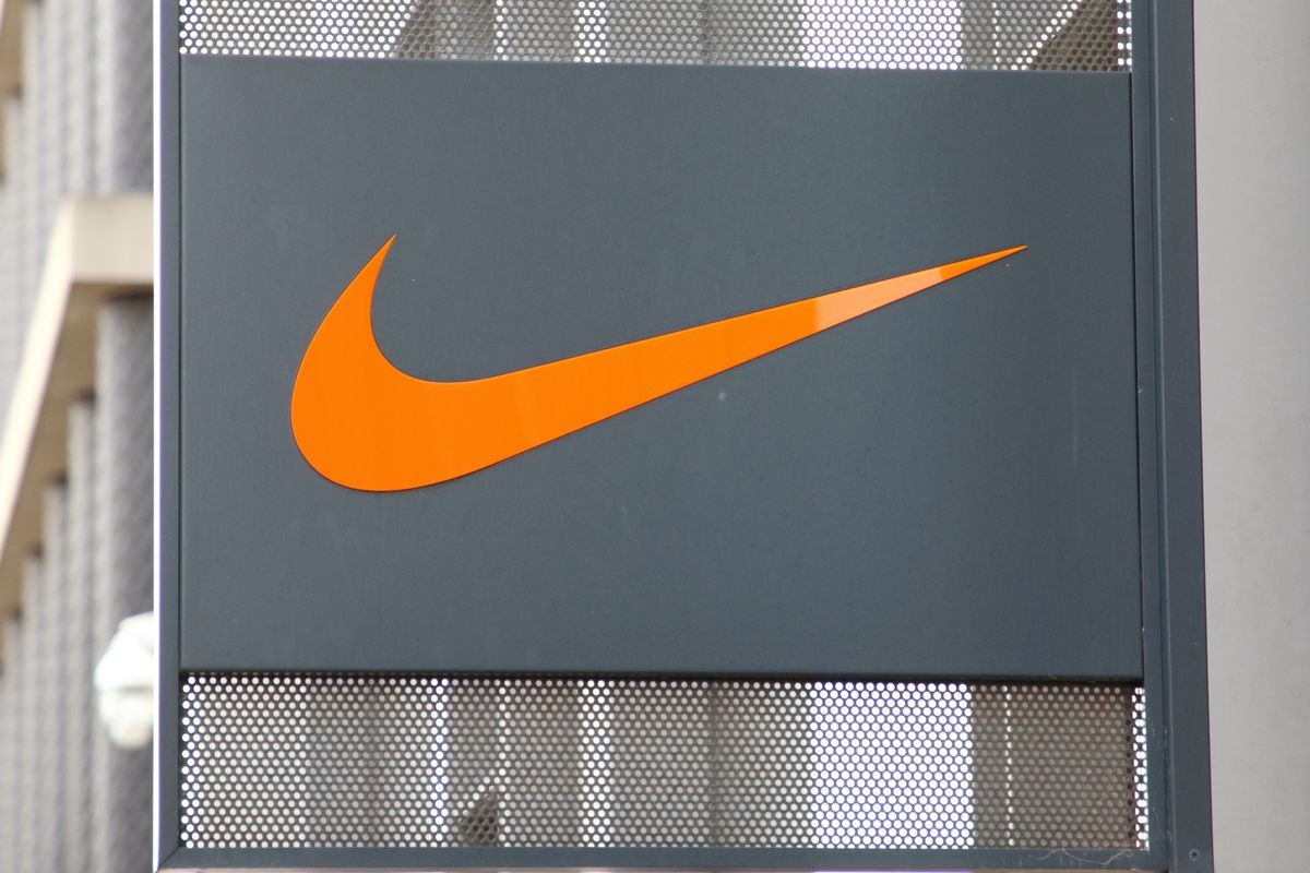 
	Kênh phân phối chính là yếu tố thiết yếu trong chuỗi cung ứng của Nike.
	