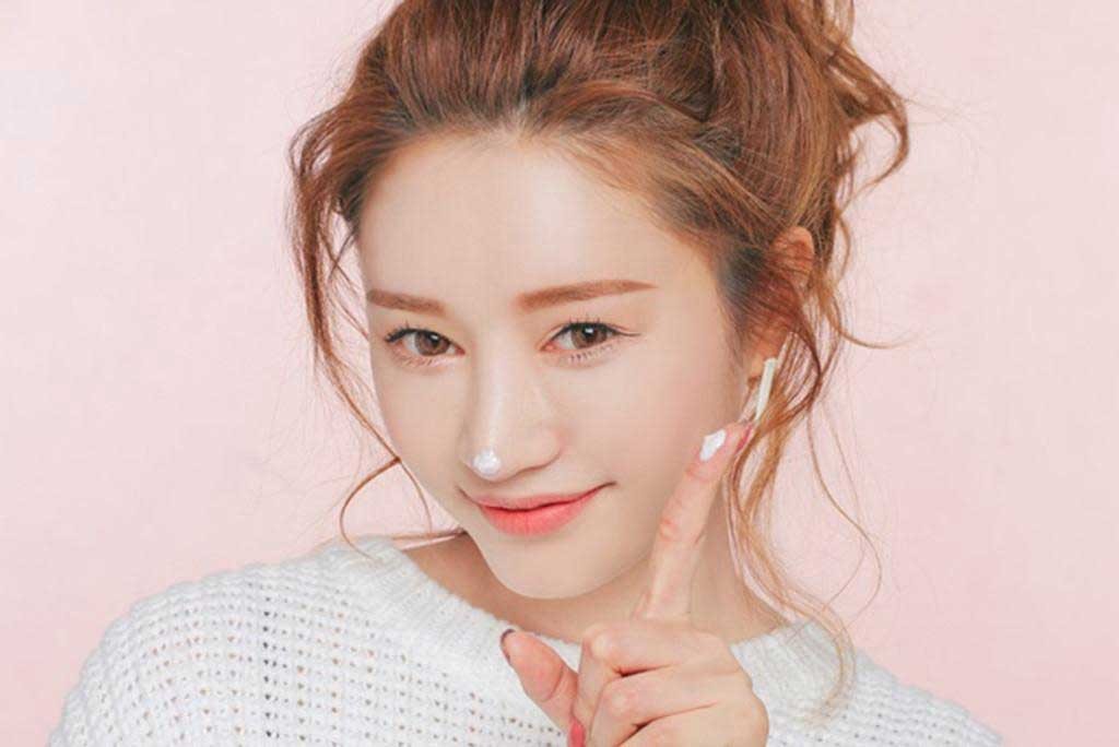 
Moisturizer Cream là tên gọi được dùng chung cho các dòng sản phẩm cấp nước, tạo một lớp ẩm dành cho da khô. Ảnh minh họa
