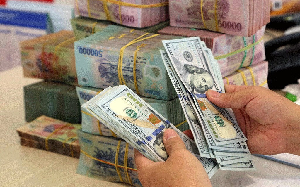 
Ngày 7/9, giá bán USD giao ngay đạt mức 23.700 đồng/USD.
