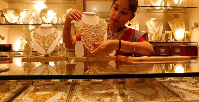 Giới nhà giàu châu Á đổ tiền vào những thị trường tư nhân hoặc các tài sản an toàn hơn như tiền mặt và vàng