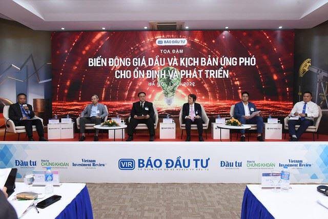 Sáng 8/9 vừa qua đã diễn ra buổi tọa đàm với chủ đề “Biến động giá dầu và kịch bản ứng phó cho ổn định và phát triển” của Báo Đầu Tư