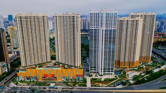Hiện nay kênh huy động vốn từ các tổ chức tín dụng đang rất khó khăn và trở lên bất khả thi đối với nhiều doanh nghiệp khi dư nợ tín dụng bất động sản đang ở mức cao.