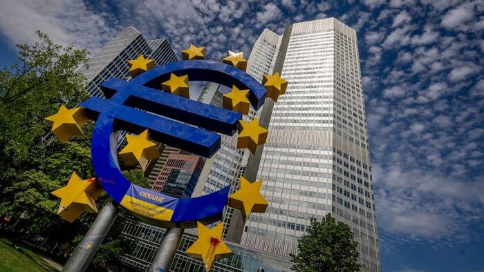 
Đợt tăng lãi suất mạnh tay của ECB khó có thể củng cố giá trị của đồng euro
