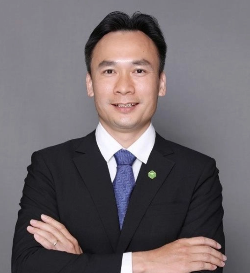 
Ông Nguyễn Ngọc Huyên sinh năm 1980, có trình độ chuyên môn là Kỹ sư xây dựng cầu đường và Thạc sĩ kỹ thuật và Quản lý dự án và xây dựng
