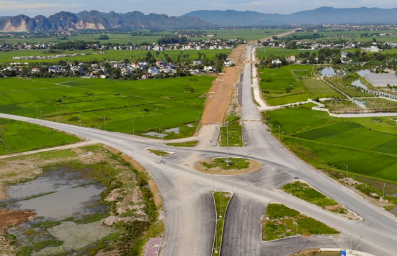 
Phát triển hạ tầng là 1 trong 3 khâu đột phá trong giai đoạn 2020 - 2025 của tỉnh Thanh Hóa.&nbsp;
