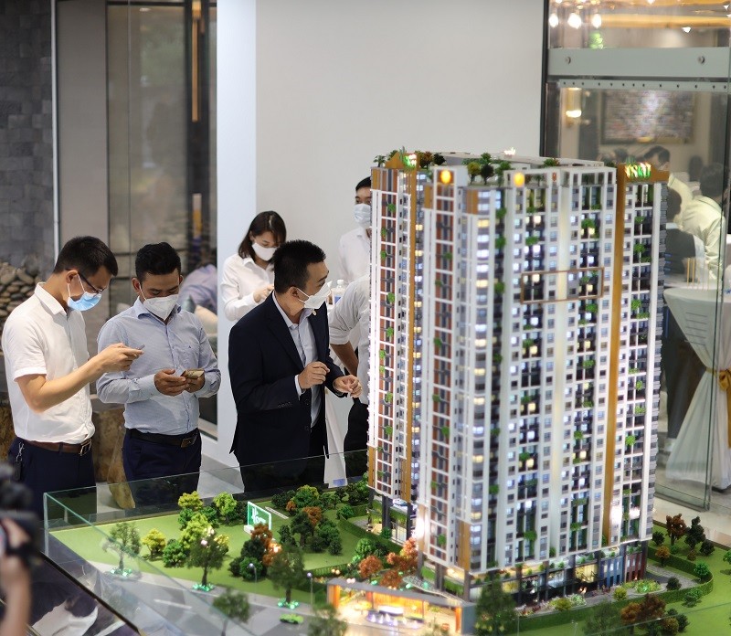 
Giá bán căn hộ Phú Đông Sky Garden dự kiến khoảng 40 triệu đồng/m2 bao gồm VAT.
