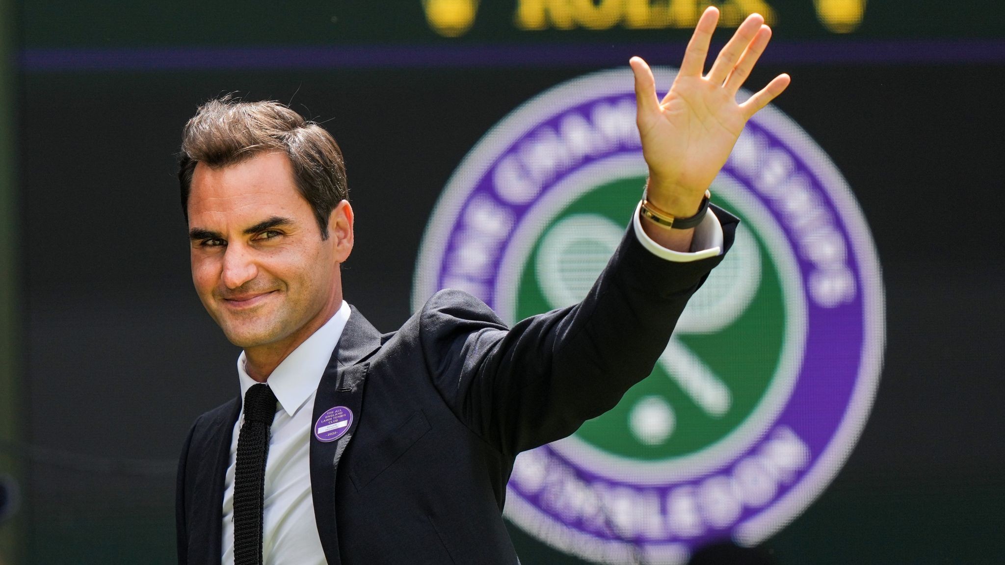 
Federer kiếm được 130 triệu đến từ tiền thưởng chính thức suốt 2 thập kỷ cầm vợt.
