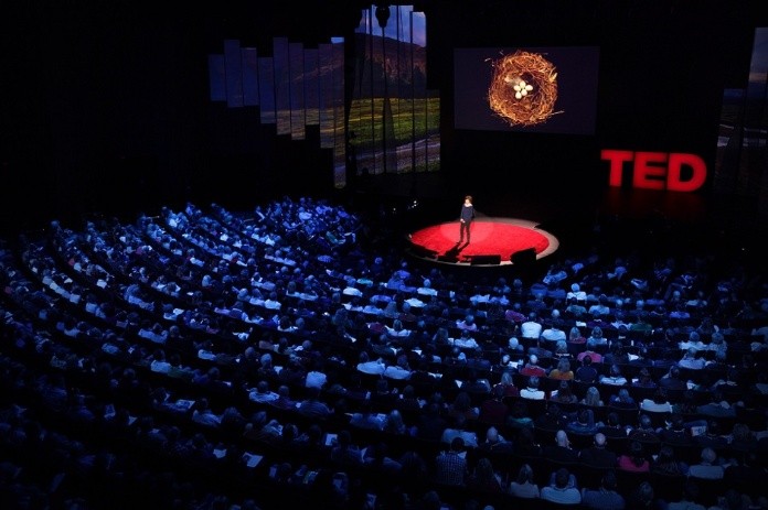 
TED là một tổ chức truyền thông đại chúng
