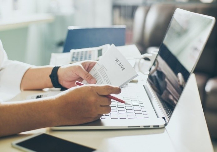 Luôn trau dồi kiến thức bản thân và sẵn sàng học hỏi từ người đi trước