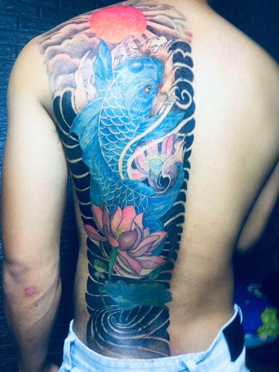Hoàn thiện tác phẩm cá rồng kín chân... - Tattoo Hoang Son | Facebook