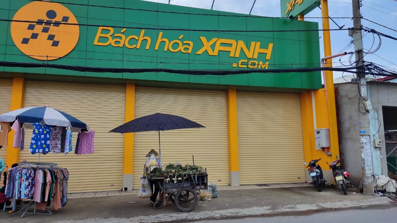 
Hàng trăm cửa hàng của Bách Hóa Xanh đã đóng cửa
