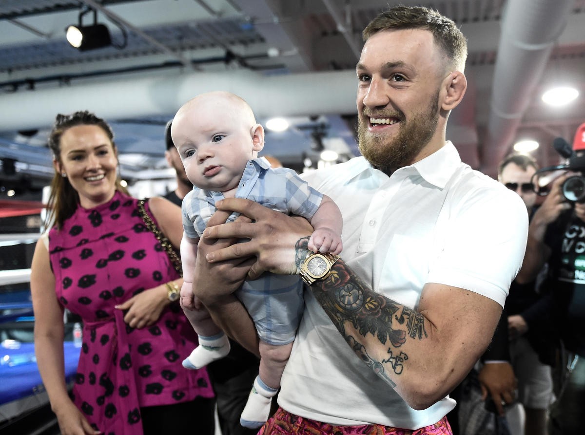 
McGregor nỗ lực vì tương lai của vợ, vì tương lai của gia đình.

