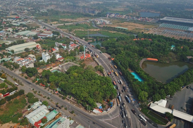 
Đoạn Tân Vạn - Bình Chuẩn thuộc tuyến đường Vành đai 3 TP Hồ Chí Minh đã hoàn thành.
