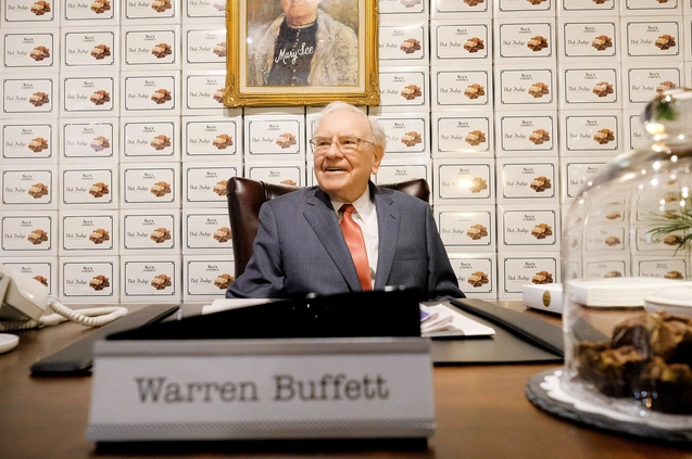 
Năm 1986, khi Warren Buffett 56 tuổi đã trở thành tỷ phú nhờ giá trị cổ phiếu tăng chóng mặt của Berkshire-Hathaway
