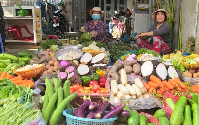 
Rau xanh là một trong những nhóm hàng đang tăng giá
