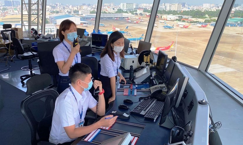 Ngành Quản lý hoạt động bay là ngành đào tạo sinh viên các kĩ năng cần biết về lịch trình bay, phương hướng của những chuyến bay. Ảnh minh hoạ