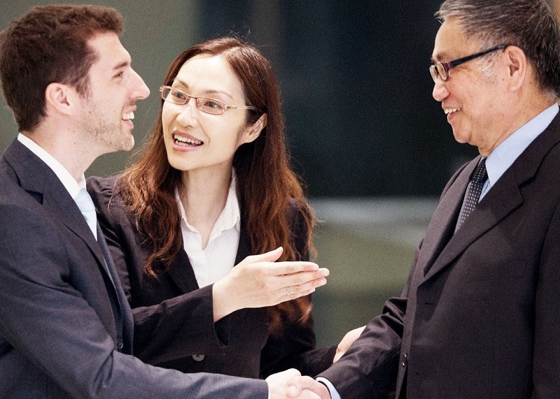 
Đối với mỗi buổi phiên dịch, lĩnh vực phiên dịch tiếng Trung khác nhau sẽ đòi hỏi mức độ giao tiếp thông thường hay cần các kiến thức chuyên ngành khác. Ảnh minh họa
