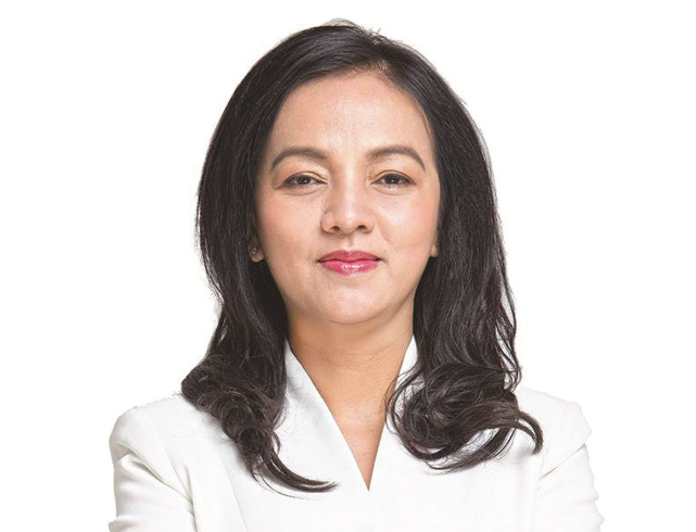 
Trước khi ngồi “ghế nóng” Tổng Giám đốc Sacombank, bà Nguyễn Đức Thạch Diễm từng là Phó Tổng giám đốc phụ trách mảng xử lý nợ - vấn đề trọng tâm của đề án tái cơ cấu của ngân hàng này
