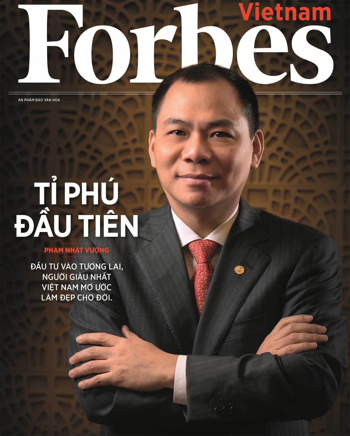 
Ông là tỷ phú USD đầu tiên được Forbes vinh danh
