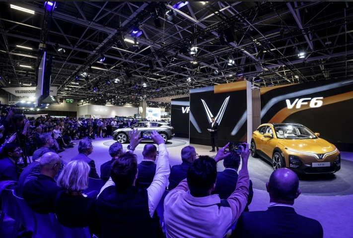 
Trong khuôn khổ triển lãm Paris Motor Show 2022, VinFast cũng đã công bố kế hoạch kinh doanh tại châu Âu cùng với việc mở trụ sở chính tại Pháp, Đức và Hà Lan
