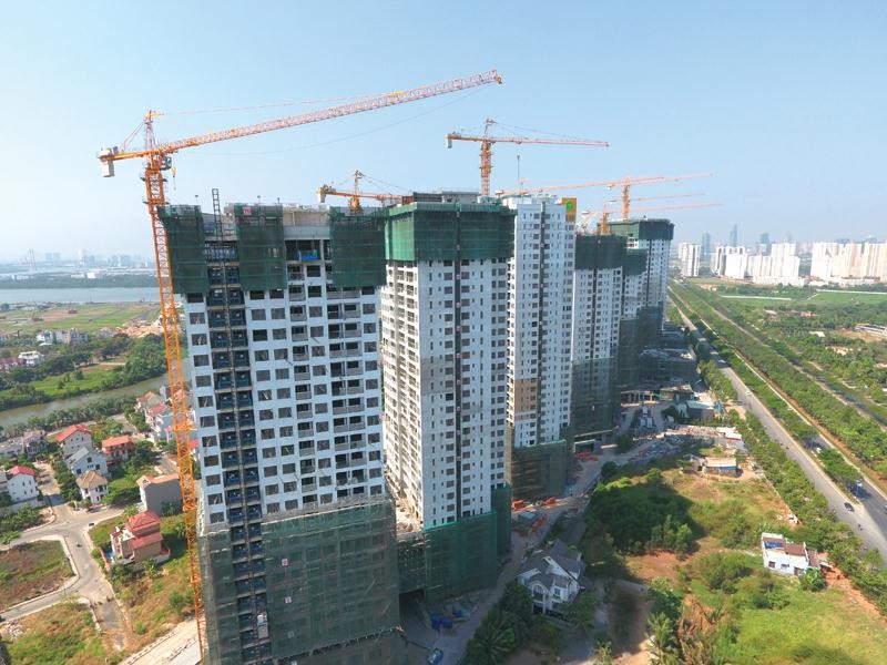 
Ở những thị trường lân cận, giá bất động sản nhà thổ có giá rẻ hơn từ 88 đến 100 triệu đồng/m2 , thấp hơn 67% so với TP Hồ Chí Minh.
