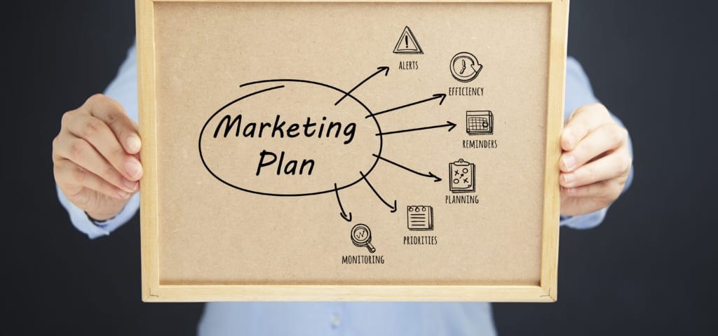 
Một bản marketing plan hoàn chỉnh sẽ như một tài liệu toàn diện nhất về mọi mặt trong marketing và chính là bản kế hoạch chi tiết nhất đã được đội ngũ chuyên về marketing trong doanh nghiệp đó vạch ra.
