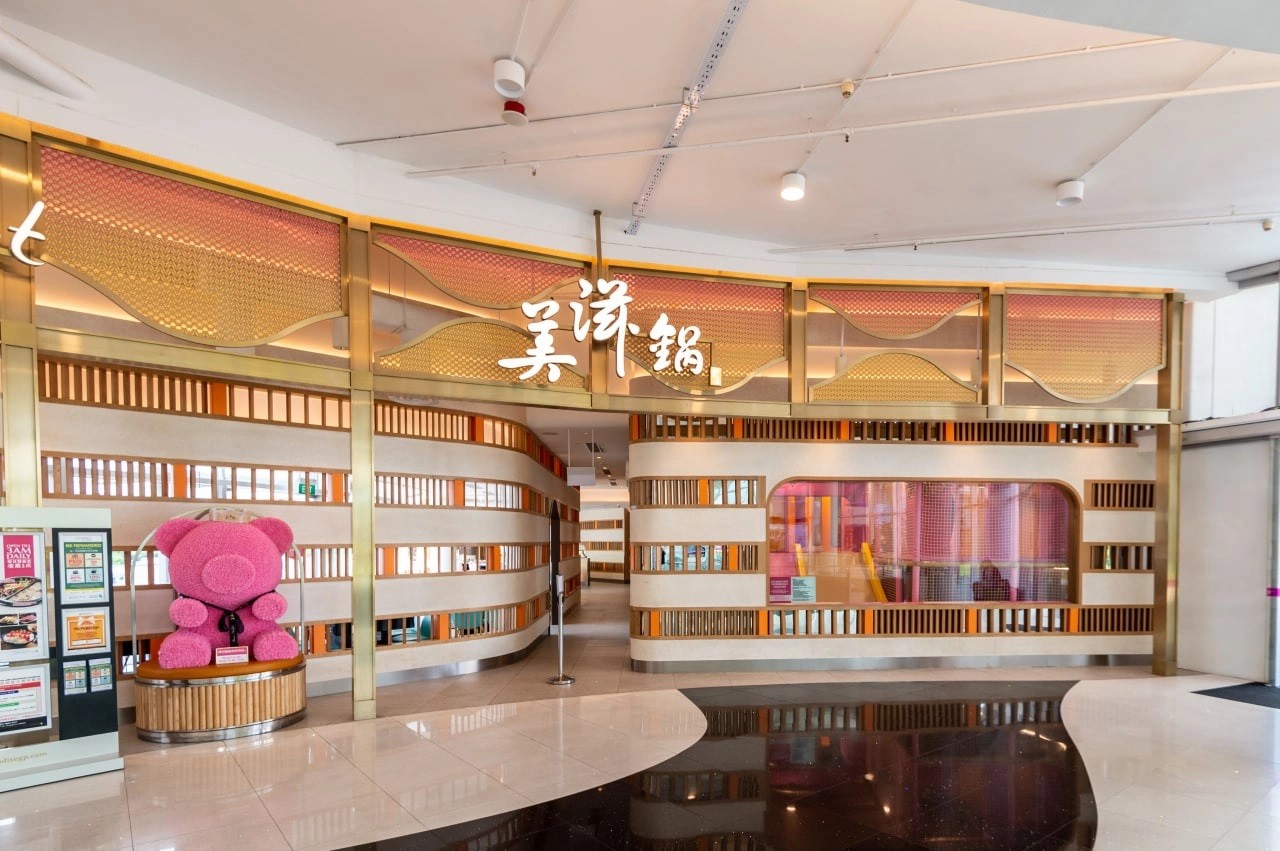 Và trong hệ sinh thái của Paradise, Eldwin Chua đã tiết lộ anh luôn dành nhiều tình yêu cho thương hiệu Beauty in The Pot và chuỗi nhà hàng lẩu cao cấp dành cho sức khỏe cũng như sắc đẹp, hiện tại, Beauty in The Pot đang có gần 20 cửa hàng ở 6 quốc gia đó là Singapore, Malaysia, Trung Quốc (Hồng Kông), Thái Lan, Indonesia và Myanmar