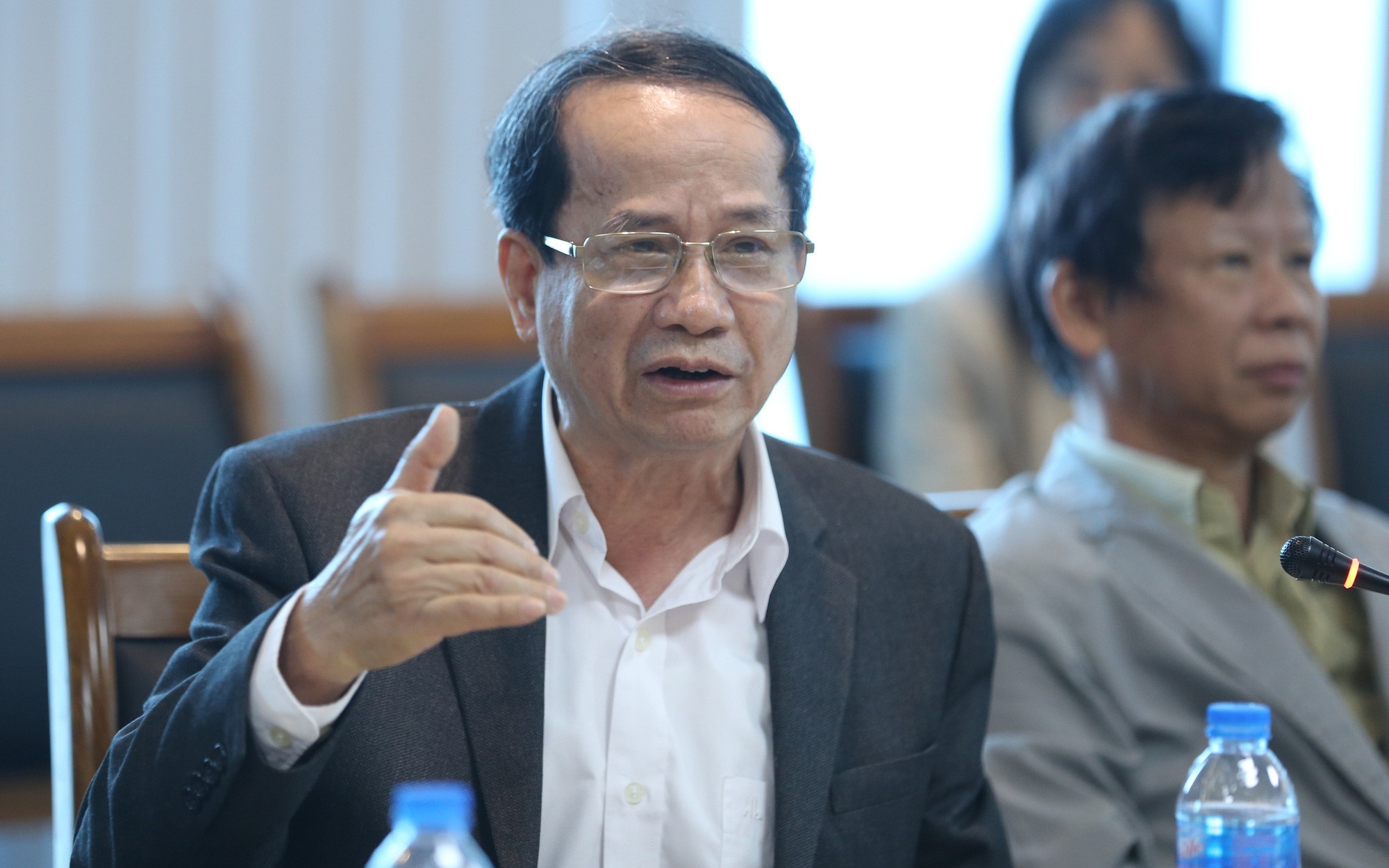 
PGS. TS. Ngô Trí Long, nguyên Viện trưởng Viện nghiên cứu thị trường giá cả (Bộ Tài chính)
