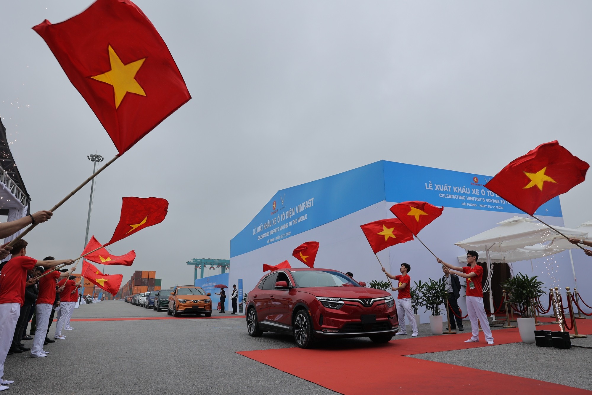 
Ôtô điện VinFast được xuất khẩu sang Mỹ là dấu mốc quan trọng của ngành công nghiệp ô tô Việt Nam

