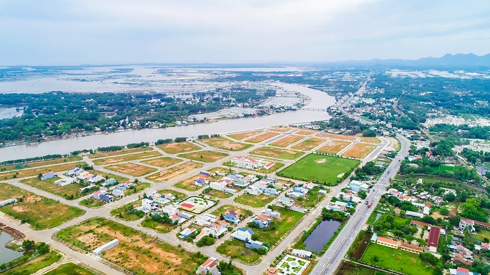 
Chỉ trong vòng vài tháng trở lại đây, thị trường bất động sản miền Trung đã ghi nhận đà giảm ở tất cả các tiêu chí.&nbsp;
