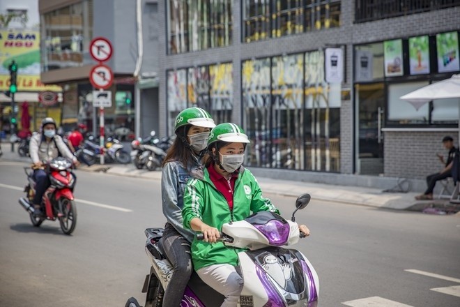 
Để trở thành tài xế xe ôm công nghệ của Grabbike không phải việc gì khó tuy nhiên cần phải tuân thủ nghiêm ngặt các quy định, lưu ý về khách hàng, thời gian di chuyển. Ảnh minh họa
