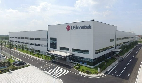 
Nhà máy LG Innotek Hải Phòng là dự án được xây dựng năm 2016 tại khu công nghiệp Tràng Duệ, thuộc vào khu kinh tế Đình Vũ, Cát Hải, Thành phố Hải Phòng
