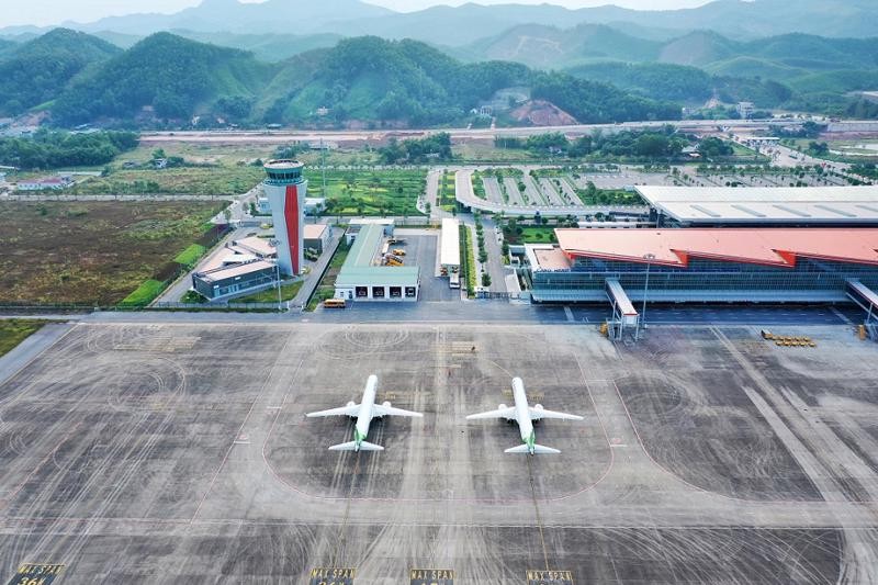 
Sân bay Vân Đồn là sân bay tư nhân đầu tiên của Việt Nam.
