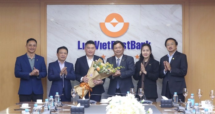 
Ông Nguyễn Đức Thụy được bầu giữ vị trí Chủ tịch HĐQT LienVietPostBank. Nguồn: LienVietPostBank
