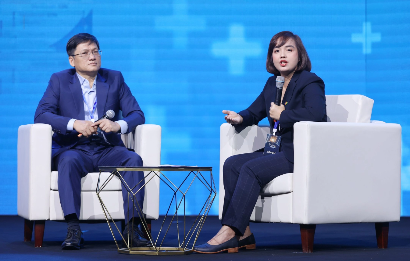 
Ngày 16/12 vừa qua, trong sự kiện FPT Techday 2022, bà Nguyễn Đỗ Quyên, Giám đốc điều hành (COO) của FPT Retail đã có những chia sẻ thú vị trong phiên thảo luận này.
