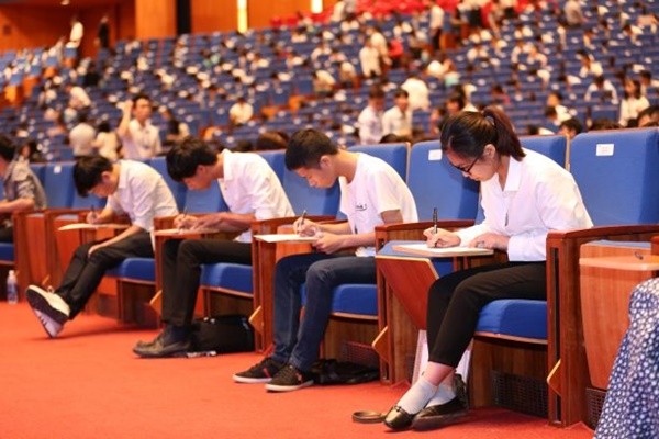 Việc trải qua một kì thi cam go như GSAT sẽ khiến cho nhiều ứng viên không thể tránh khỏi tình trạng căng thẳng, vì vậy cần phải có kinh nghiệm để chinh chiến ở những đấu trường như GSAT thì mới có cơ hội đạt được kết quả tốt nhất. Ảnh minh họa