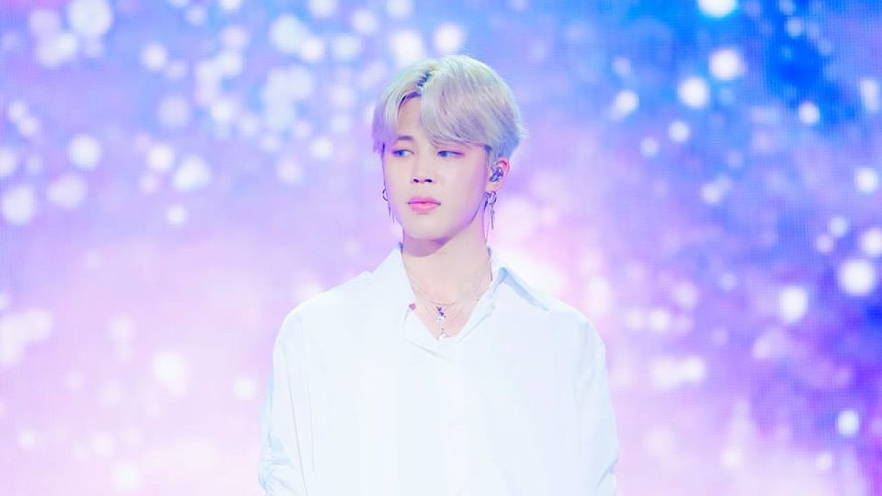 
“Oppa” là từ trong tiếng Hàn, đây là cách xưng hô mà người con gái dùng để gọi những người con trai lớn tuổi hơn mình.
