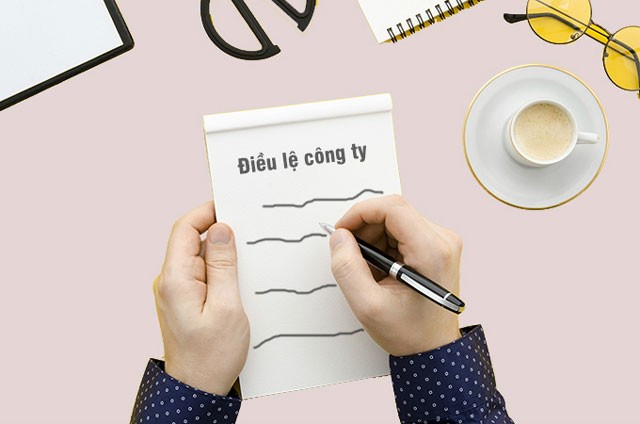 
Đối với mỗi công ty sẽ có những nội quy chung và riêng nhưng nếu như nội quy đã được đưa ra thì bất kể ai cũng phải thực hiện theo chứ không được trốn tránh hay một mình một kiểu. Ảnh minh họa
